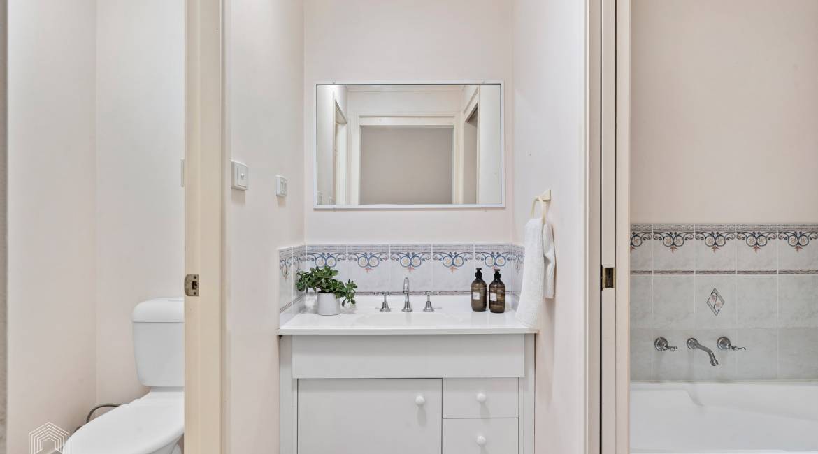 77A Decora Crescent, Warabrook, NSW 2304 AU