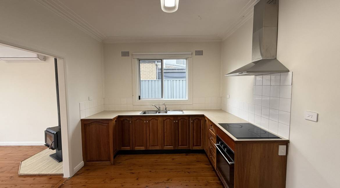 1/63 Albert St, Warners Bay, NSW 2282 Australia