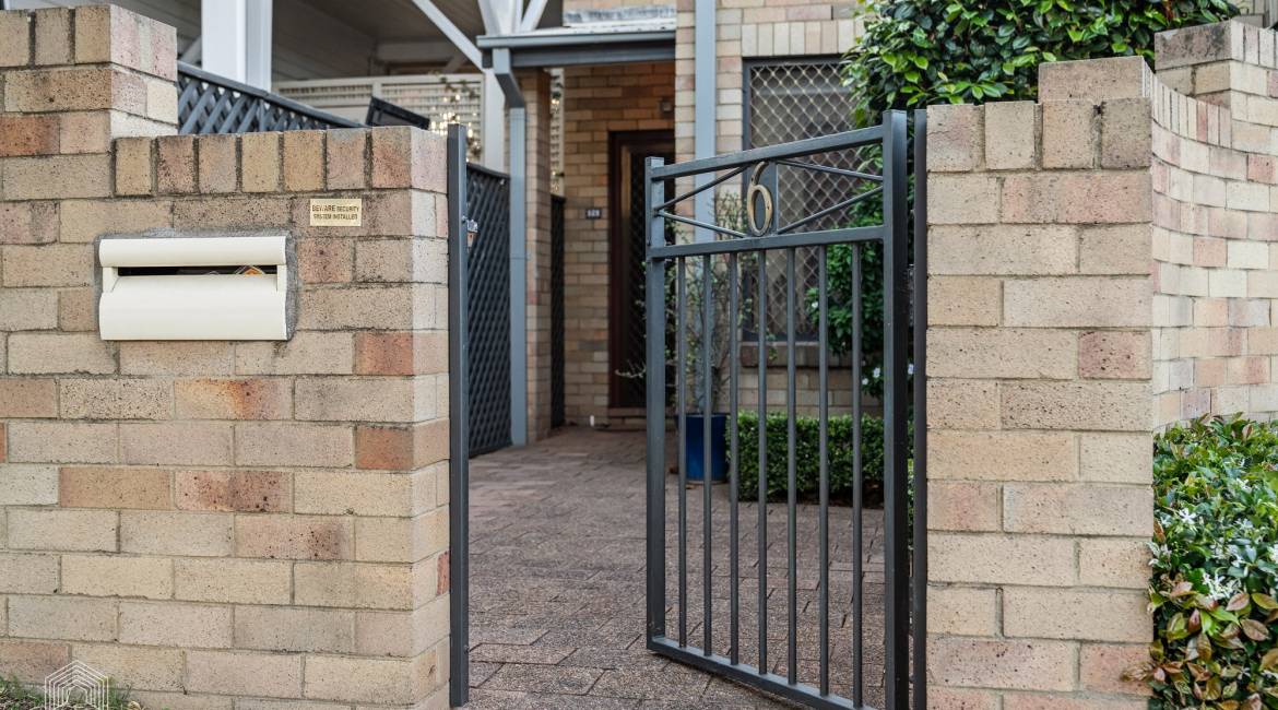 6 Lawson Street, Hamilton, NSW 2303 AUSTRALIA