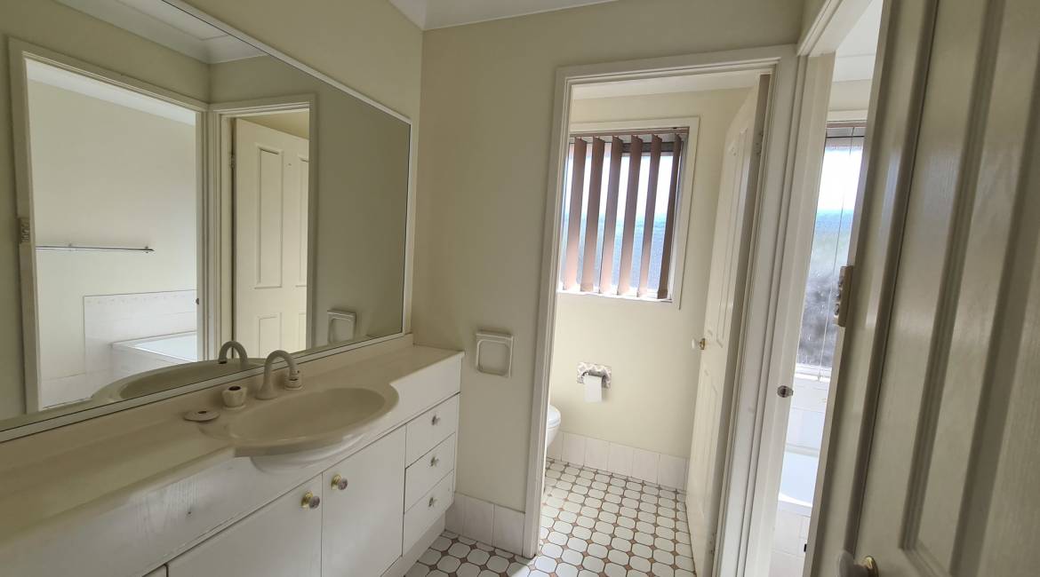 16 Dianella Court, Warabrook, NSW 2304 AUSTRALIA