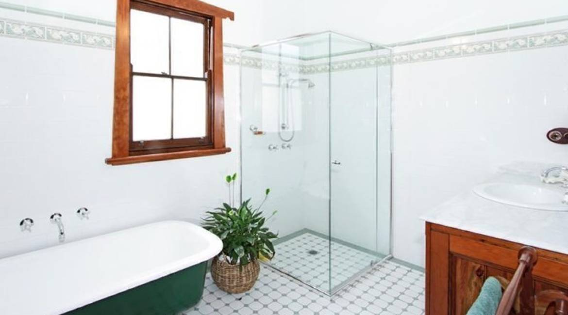 4 Avon Street, Mayfield, NSW 2304