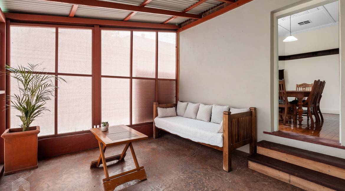 6 Woodstock Street, Mayfield, NSW 2304 AUSTRALIA