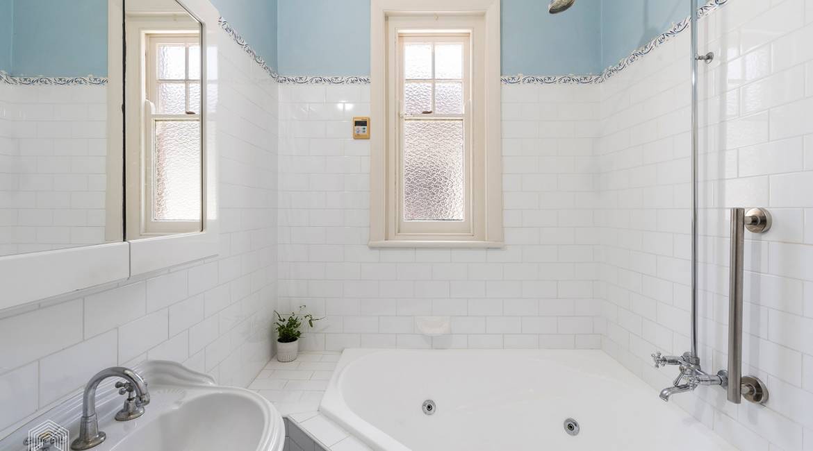 6 Woodstock Street, Mayfield, NSW 2304 AUSTRALIA