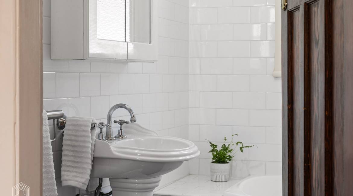 6 Woodstock Street, Mayfield, NSW 2304 AUSTRALIA