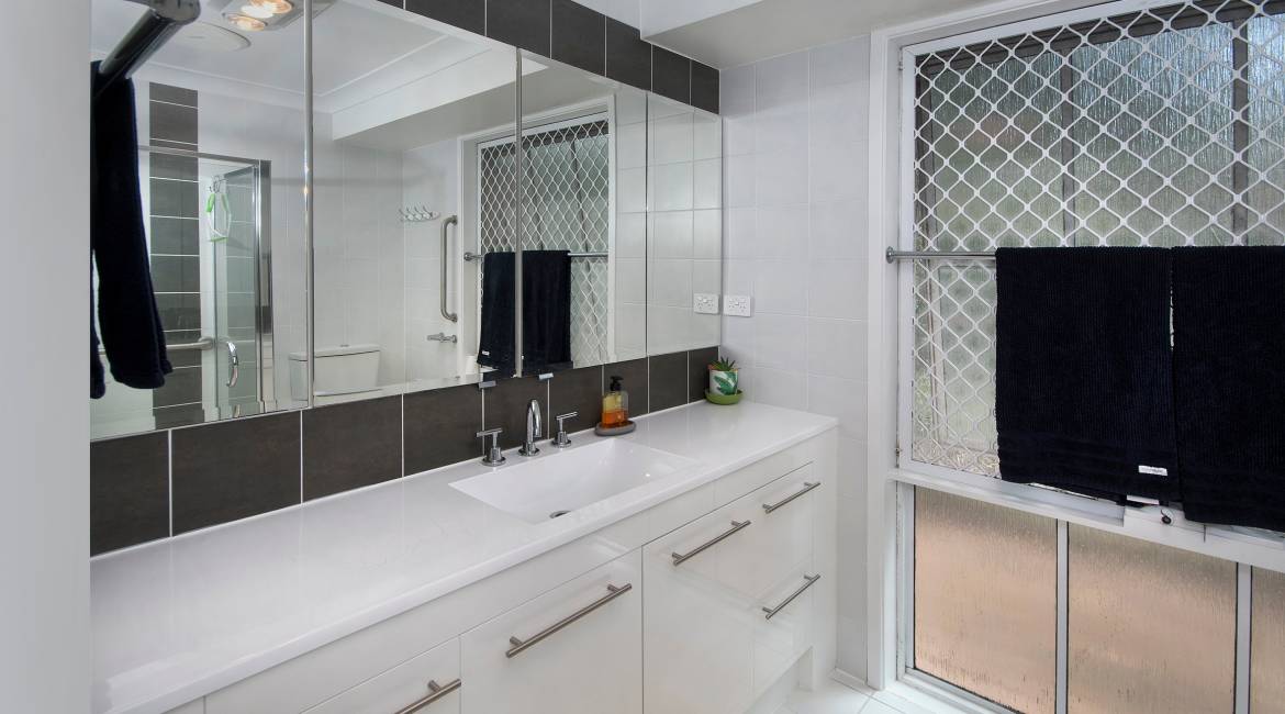 28 Casuarina Circuit, Warabrook, NSW 2304 AU