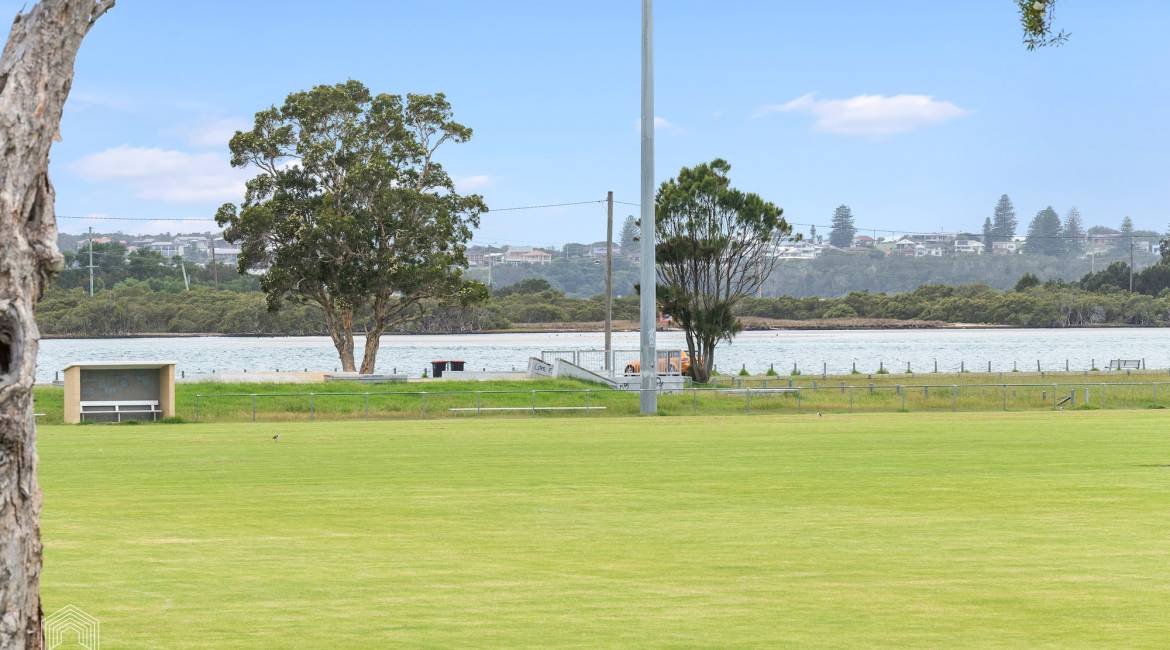 25 Pelican Street, Swansea, NSW 2281 AUSTRALIA