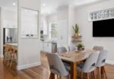 27 Kitchener Parade, Mayfield East, NSW 2304 AUSTRALIA