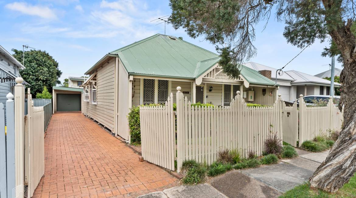 11 Sunderland Street, Mayfield, NSW 2304 AUSTRALIA