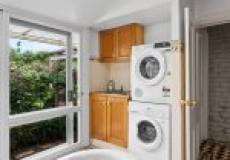 11 Sunderland Street, Mayfield, NSW 2304 AUSTRALIA