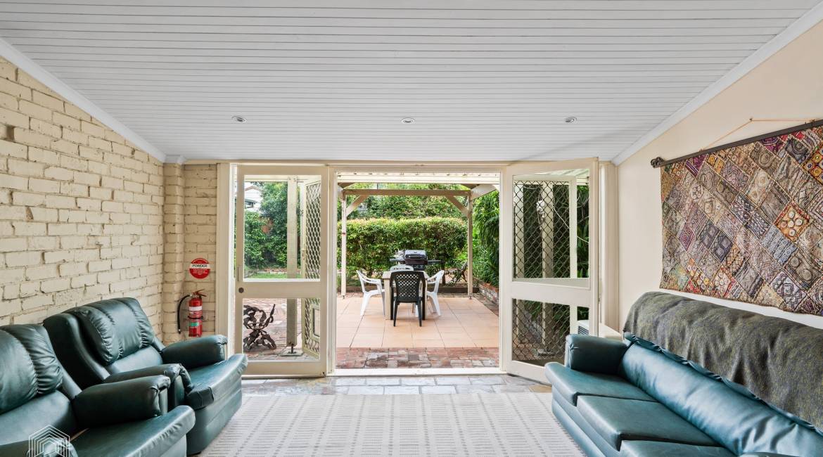 11 Sunderland Street, Mayfield, NSW 2304 AUSTRALIA