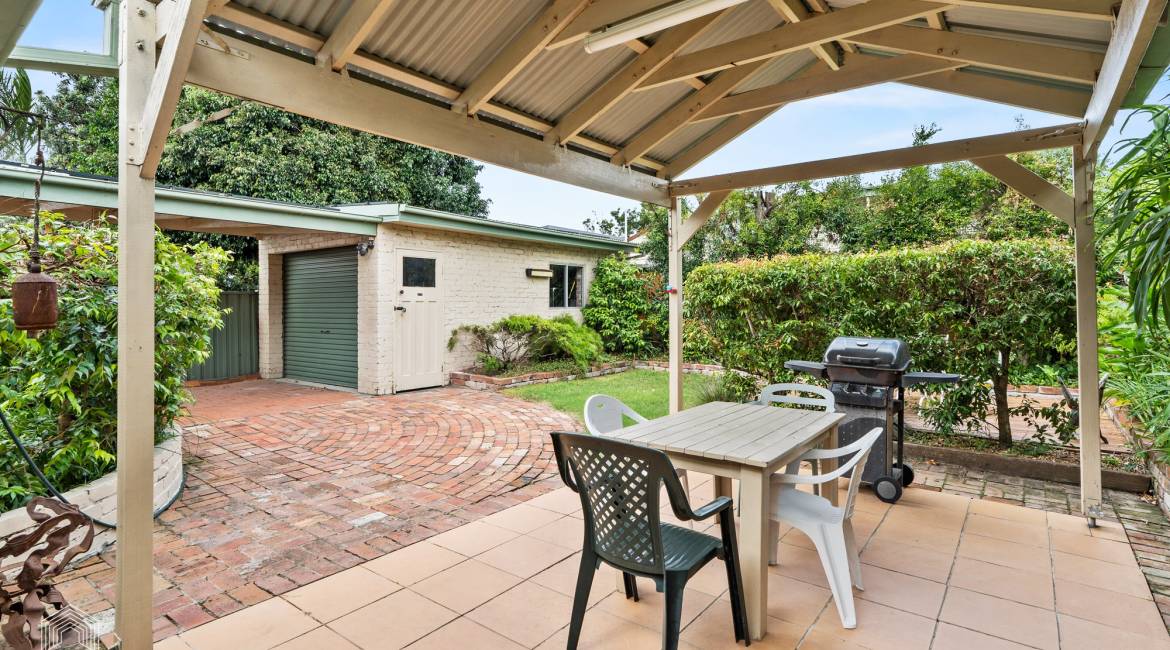 11 Sunderland Street, Mayfield, NSW 2304 AUSTRALIA