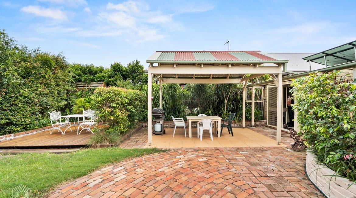 11 Sunderland Street, Mayfield, NSW 2304 AUSTRALIA
