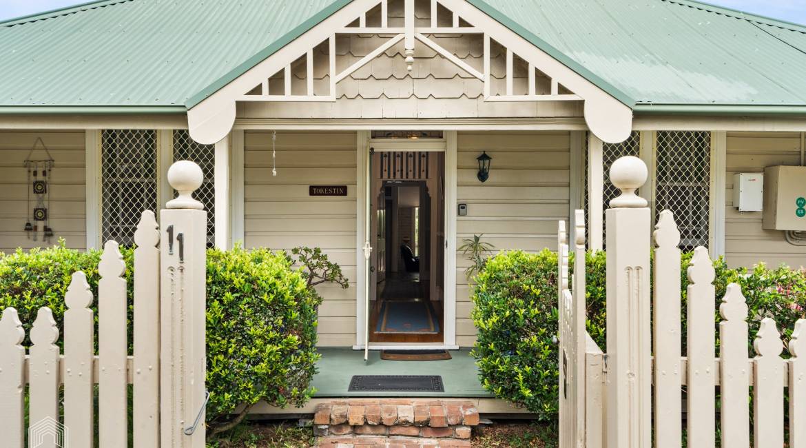 11 Sunderland Street, Mayfield, NSW 2304 AUSTRALIA