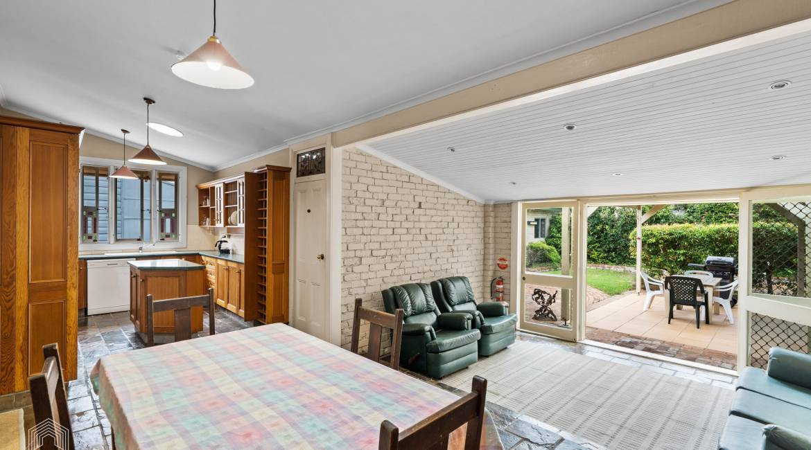 11 Sunderland Street, Mayfield, NSW 2304 AUSTRALIA