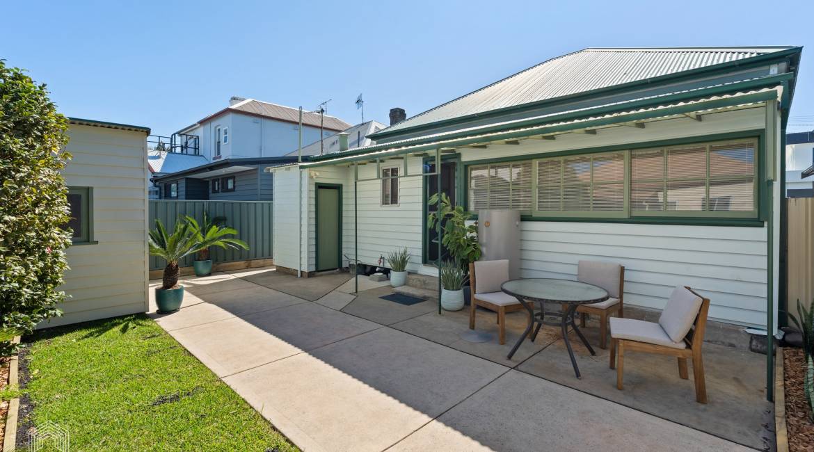 37 Gulliver Street, Hamilton, NSW 2303 AUSTRALIA