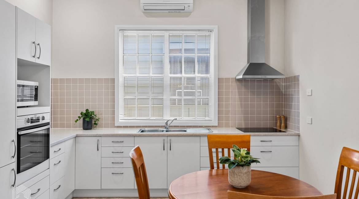 37 Gulliver Street, Hamilton, NSW 2303 AUSTRALIA