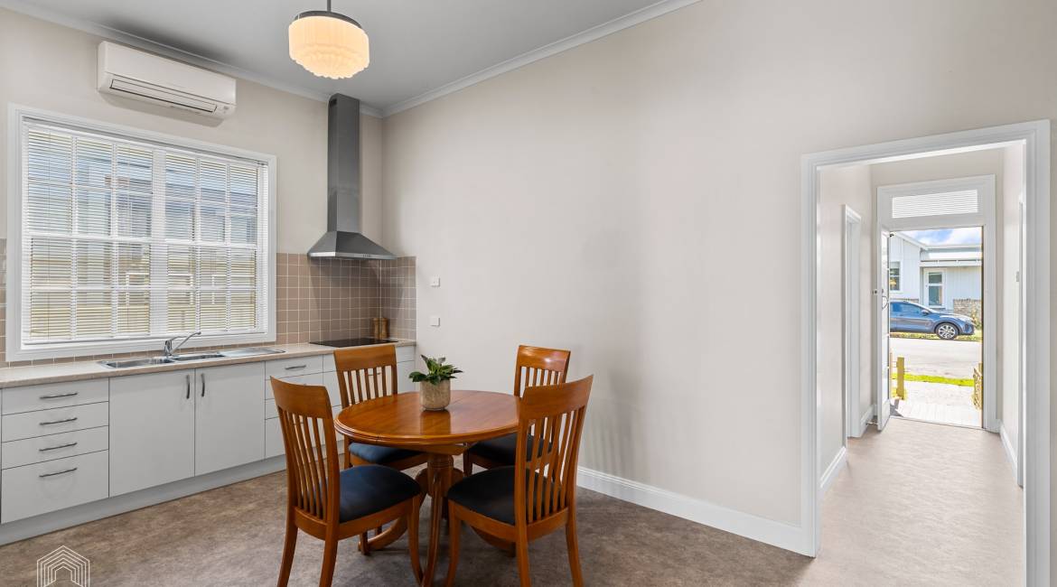 37 Gulliver Street, Hamilton, NSW 2303 AUSTRALIA