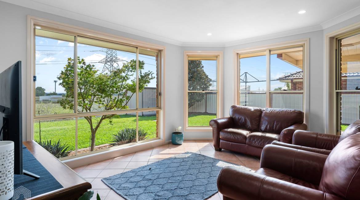 49 Decora Crescent, Warabrook, NSW 2304 AU