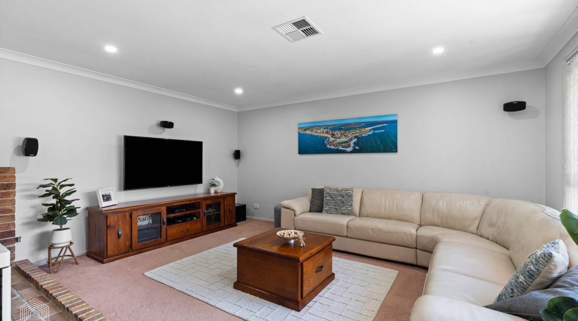 49 Decora Crescent, Warabrook, NSW 2304 AU