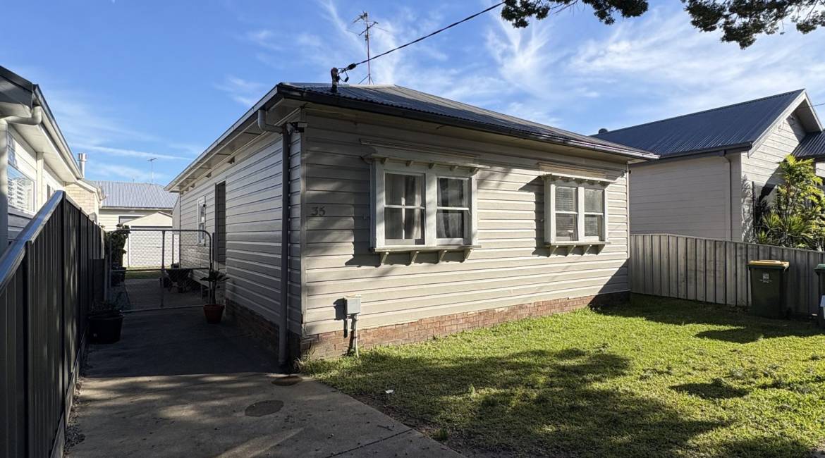 35 Fitzroy St, Mayfield, NSW 2304 Australia