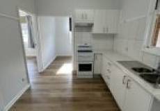 2/38 Charles St, Warners Bay, NSW 2282 Australia