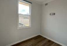 2/38 Charles St, Warners Bay, NSW 2282 Australia