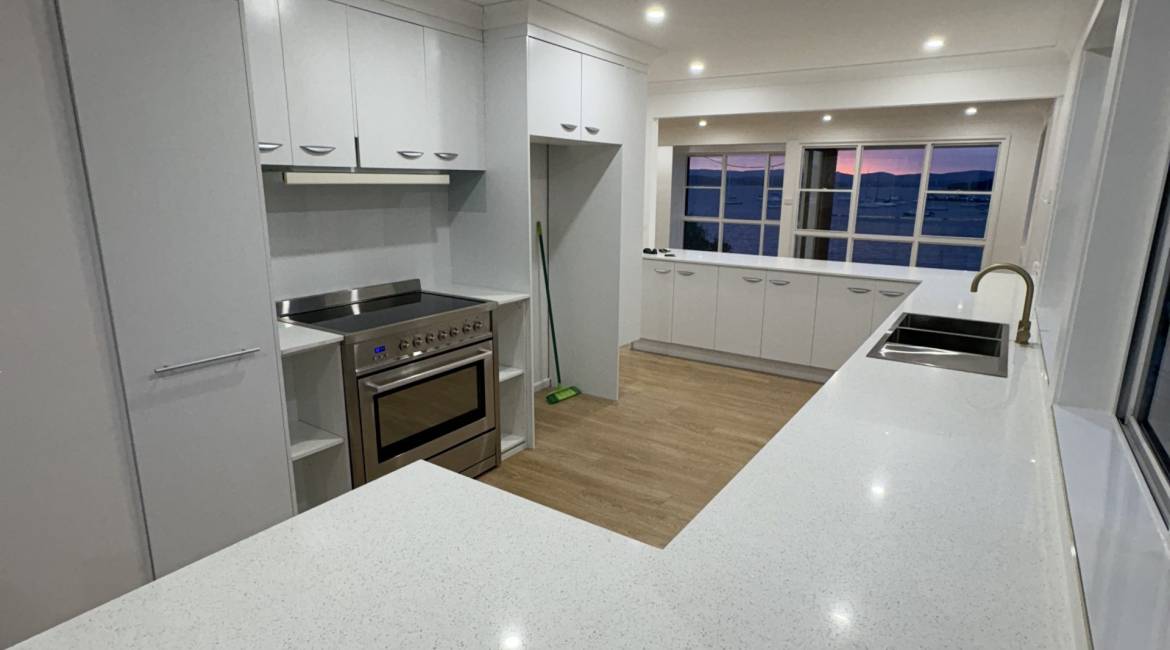 686A Pacific Hwy, Belmont, NSW 2280 Australia