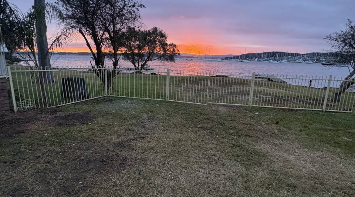 686b Pacific Hwy, Belmont, NSW 2280 Australia