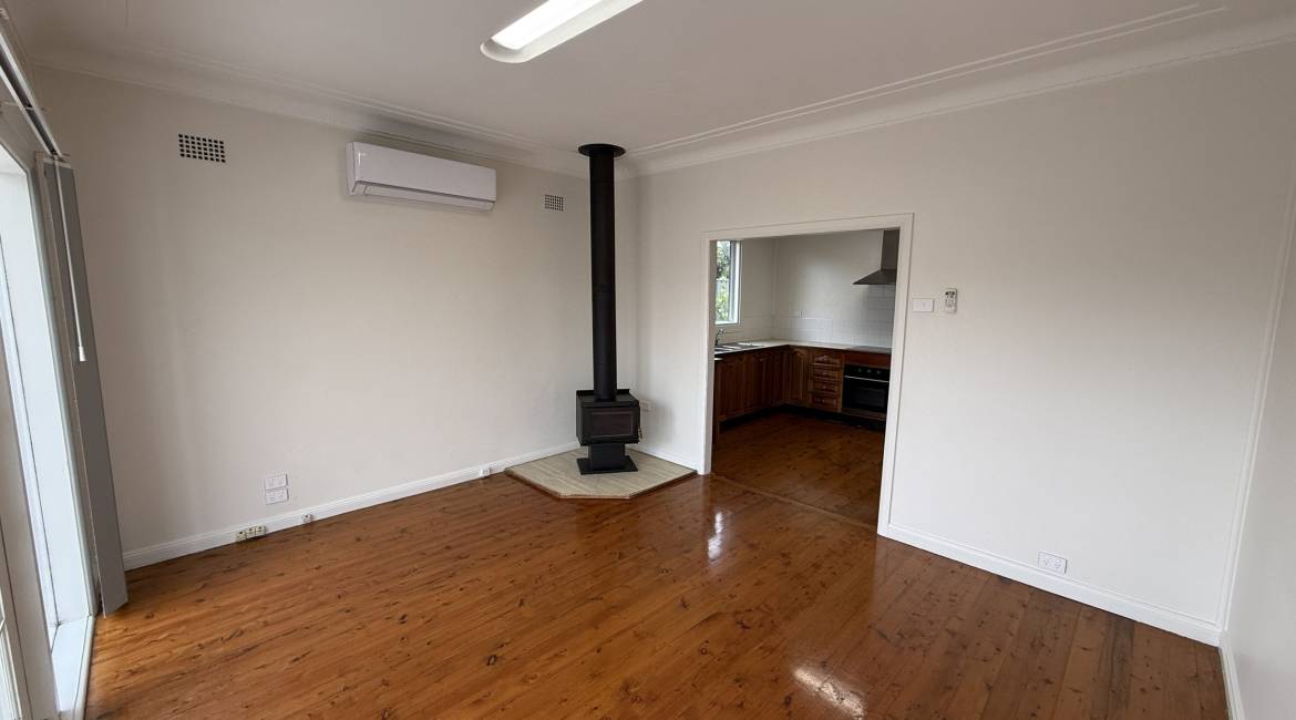 1/63 Albert St, Warners Bay, NSW 2282 Australia