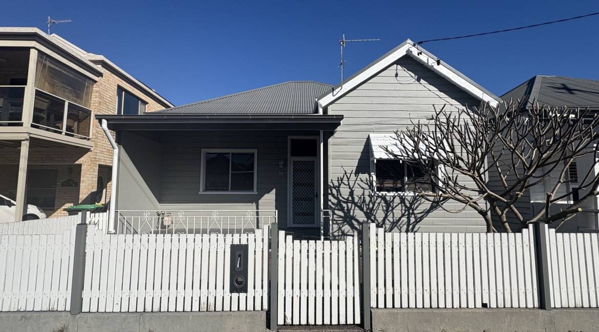 39 Cleary Street, Hamilton, NSW 2303 AUSTRALIA