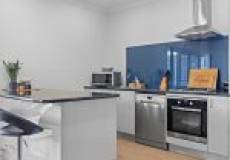 2/63 Albert St, Warners Bay, NSW 2282 Australia