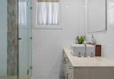 2/63 Albert St, Warners Bay, NSW 2282 Australia