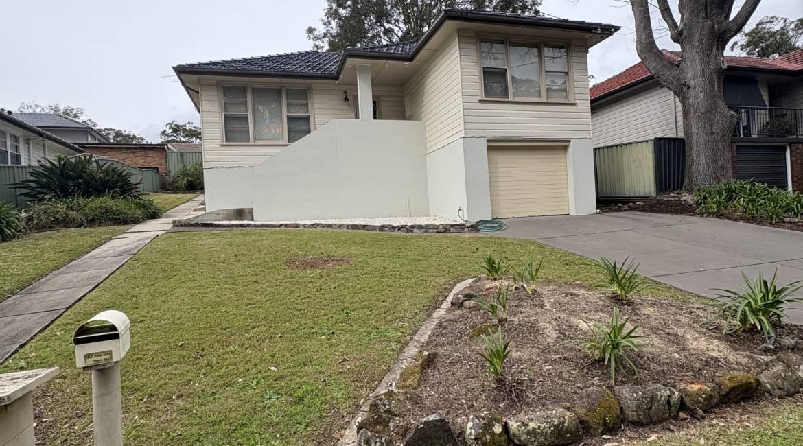 11 Sheridan Ave, Adamstown Heights, NSW 2289 Australia