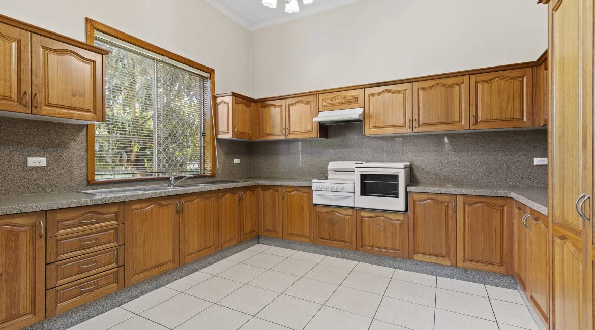 16 Oliver St, Hamilton, NSW 2303 Australia