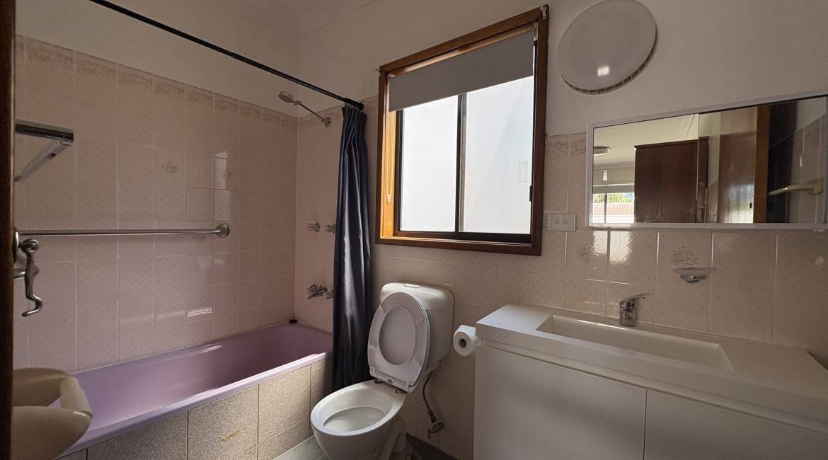 25 Tennent Rd, Mount Hutton, NSW 2290 Australia