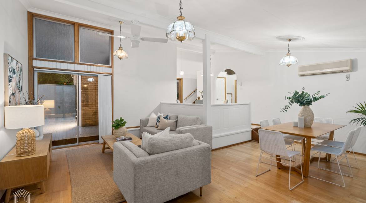 20 Holly Circuit, New Lambton Heights, NSW 2305 AUSTRALIA