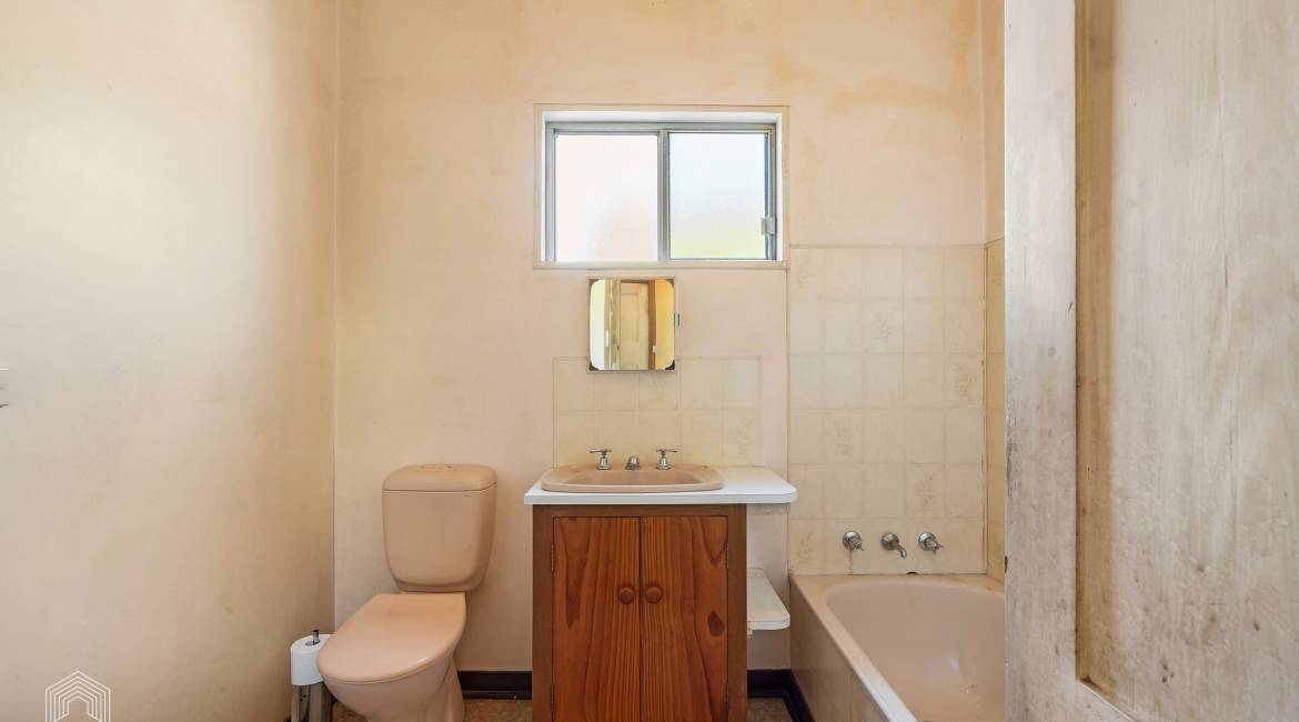 8 Woodstock Street, Mayfield, NSW 2304 AUSTRALIA