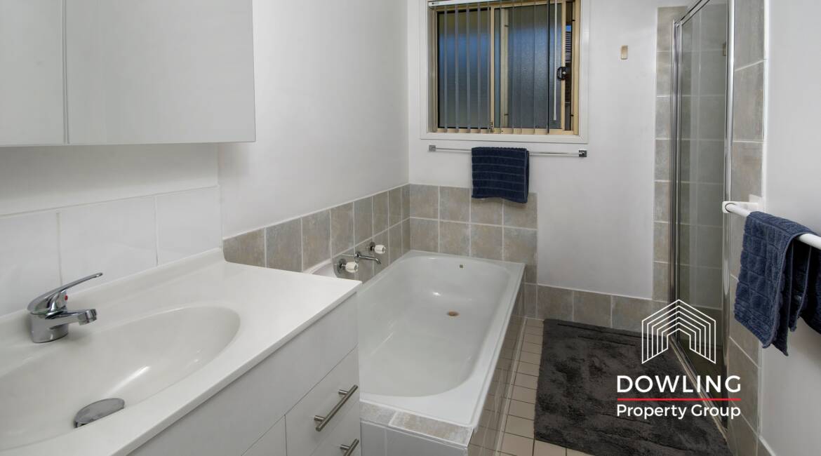 42 Decora Crescent, Warabrook, NSW 2304 AU