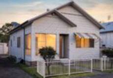 19 Albert Street, Mayfield, NSW 2304 AUSTRALIA