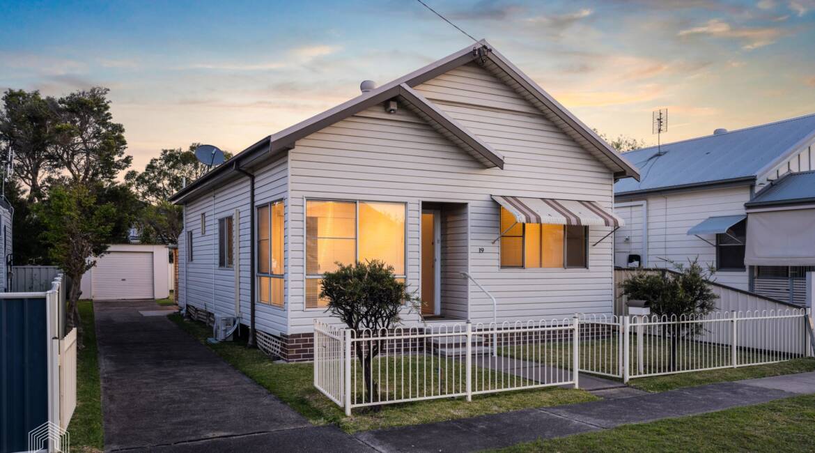 19 Albert Street, Mayfield, NSW 2304 AUSTRALIA