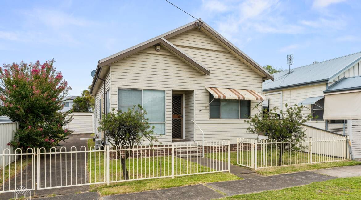 19 Albert Street, Mayfield, NSW 2304 AUSTRALIA
