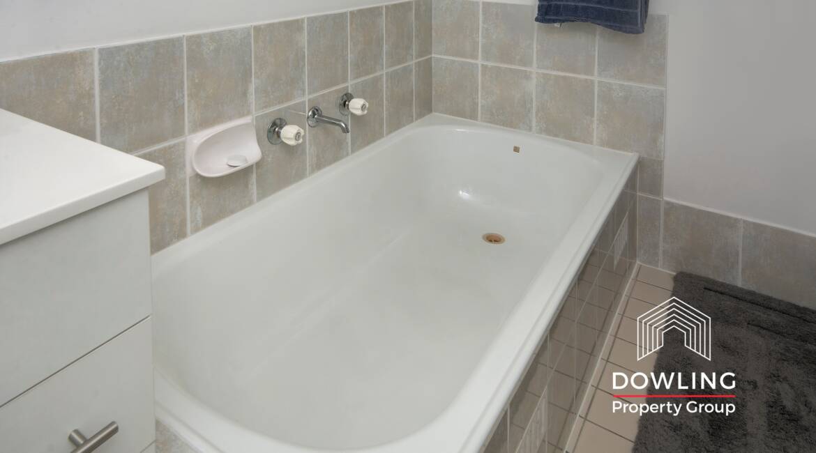 42 Decora Crescent, Warabrook, NSW 2304 AU