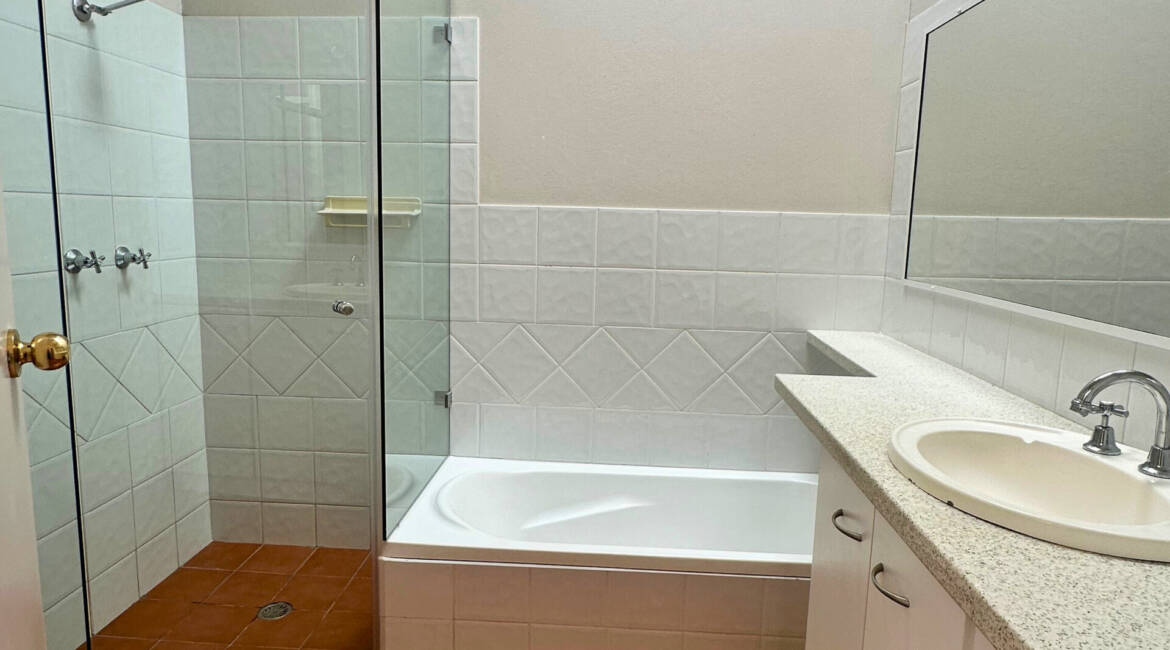 1/34 Decora Cres, Warabrook, NSW 2304 Australia