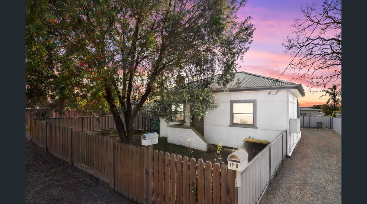 19 Merthyr St, Kurri Kurri, NSW 2327 Australia