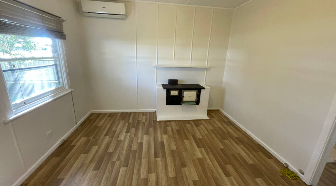 19 Merthyr St, Kurri Kurri, NSW 2327 Australia