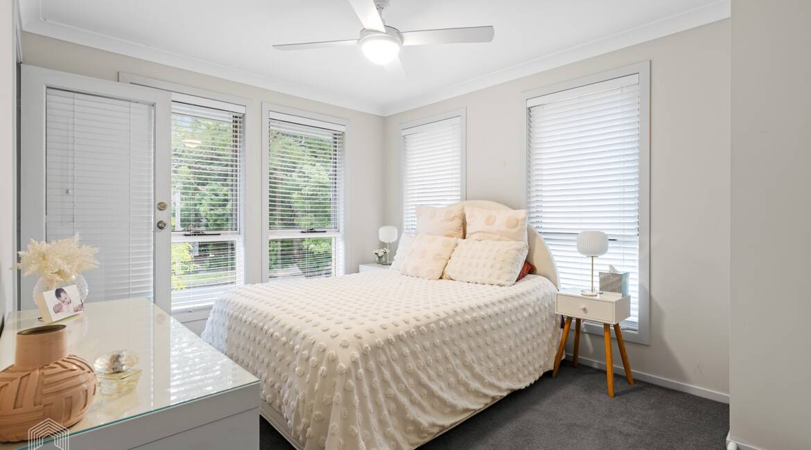 37 Kitchener Parade, Mayfield East, NSW 2304 AU