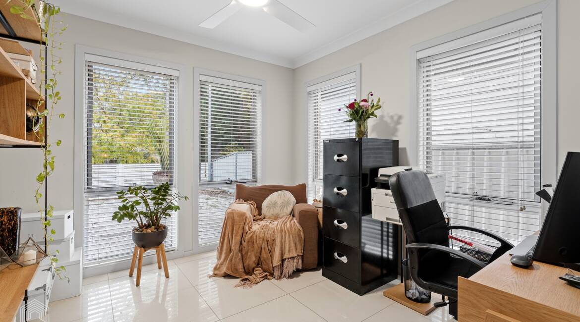 37 Kitchener Parade, Mayfield East, NSW 2304 AU