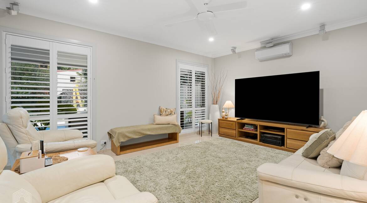 37 Kitchener Parade, Mayfield East, NSW 2304 AU