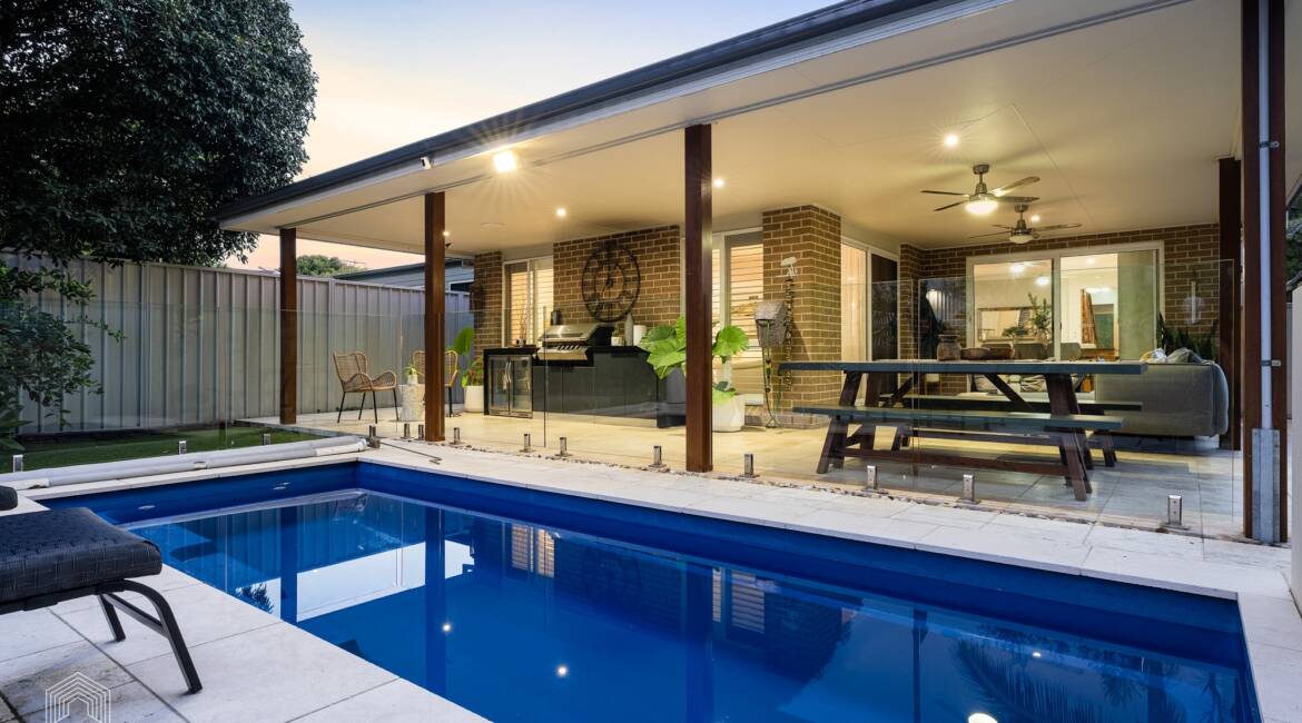 37 Kitchener Parade, Mayfield East, NSW 2304 AU