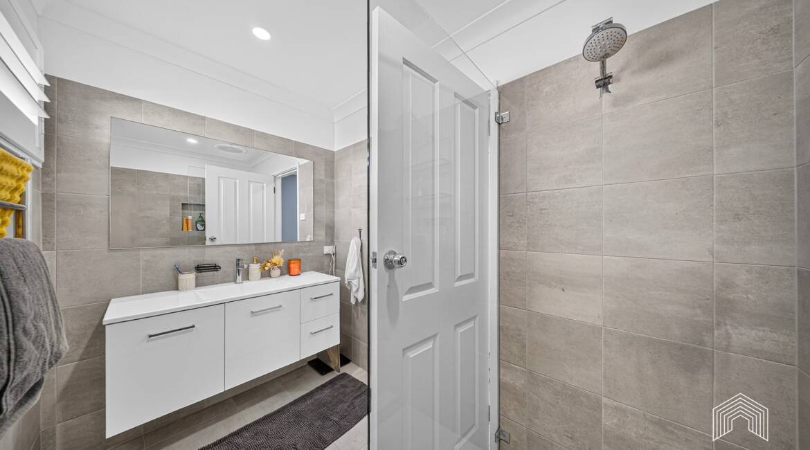 39 Curlew Crescent, Woodberry, NSW 2322 AUSTRALIA